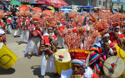 Wisata Peru: Keindahan Puno Carnival, Puno