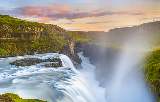 Keindahan Gullfoss Waterfall