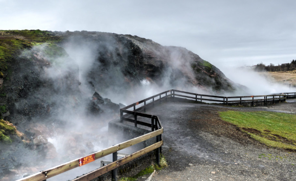 Keindahan Deildartunguhver Hot Spring