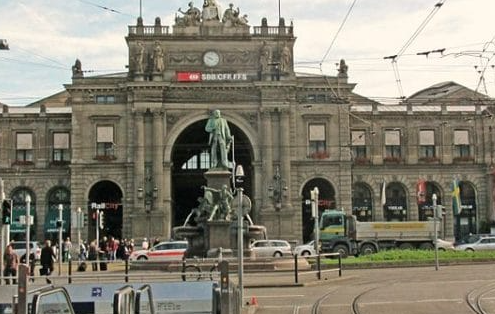 Keindahan Bahnhofplatz, Zurich