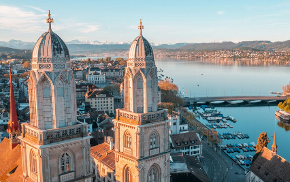 Keindahan Grossmünster, Zurich – Gereja Ikonik dengan Sejarah Reformasi